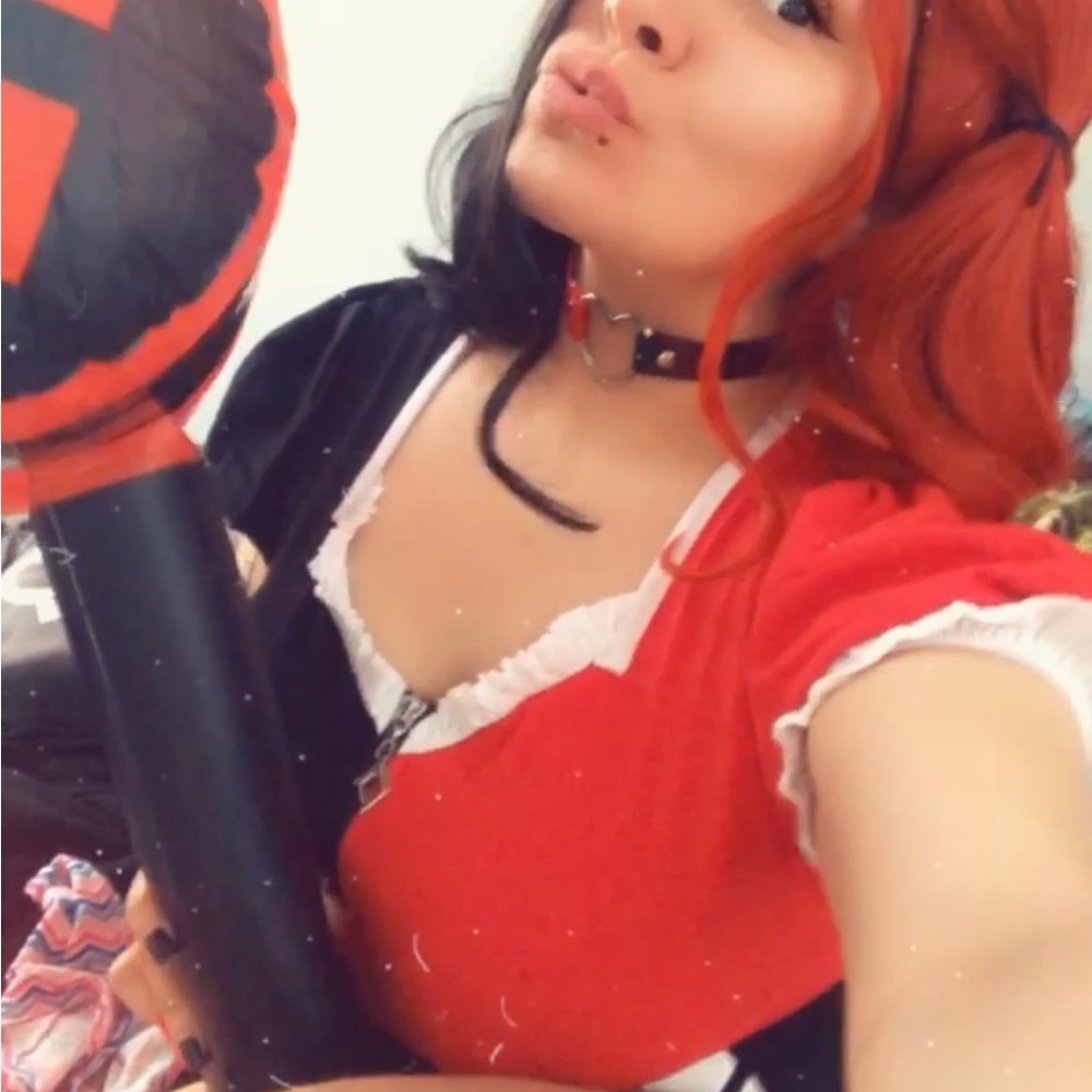 Harley Quinn Red/Black Costume w/Inflatable Mallet & Heart Collar Accessories